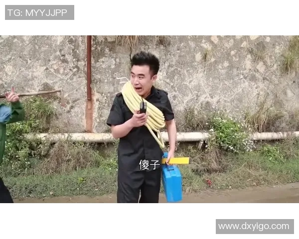 攀岩人生的高峰与低谷：周芳的奋斗与梦想之路